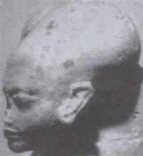 Загадки странных черепов, Тутахамон